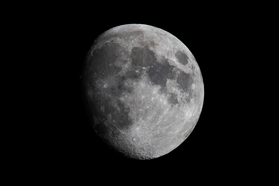 moon-surface_7xnkbmckrw